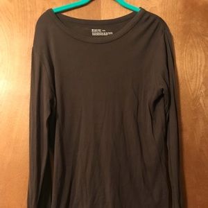 Mossimo long sleeve tee